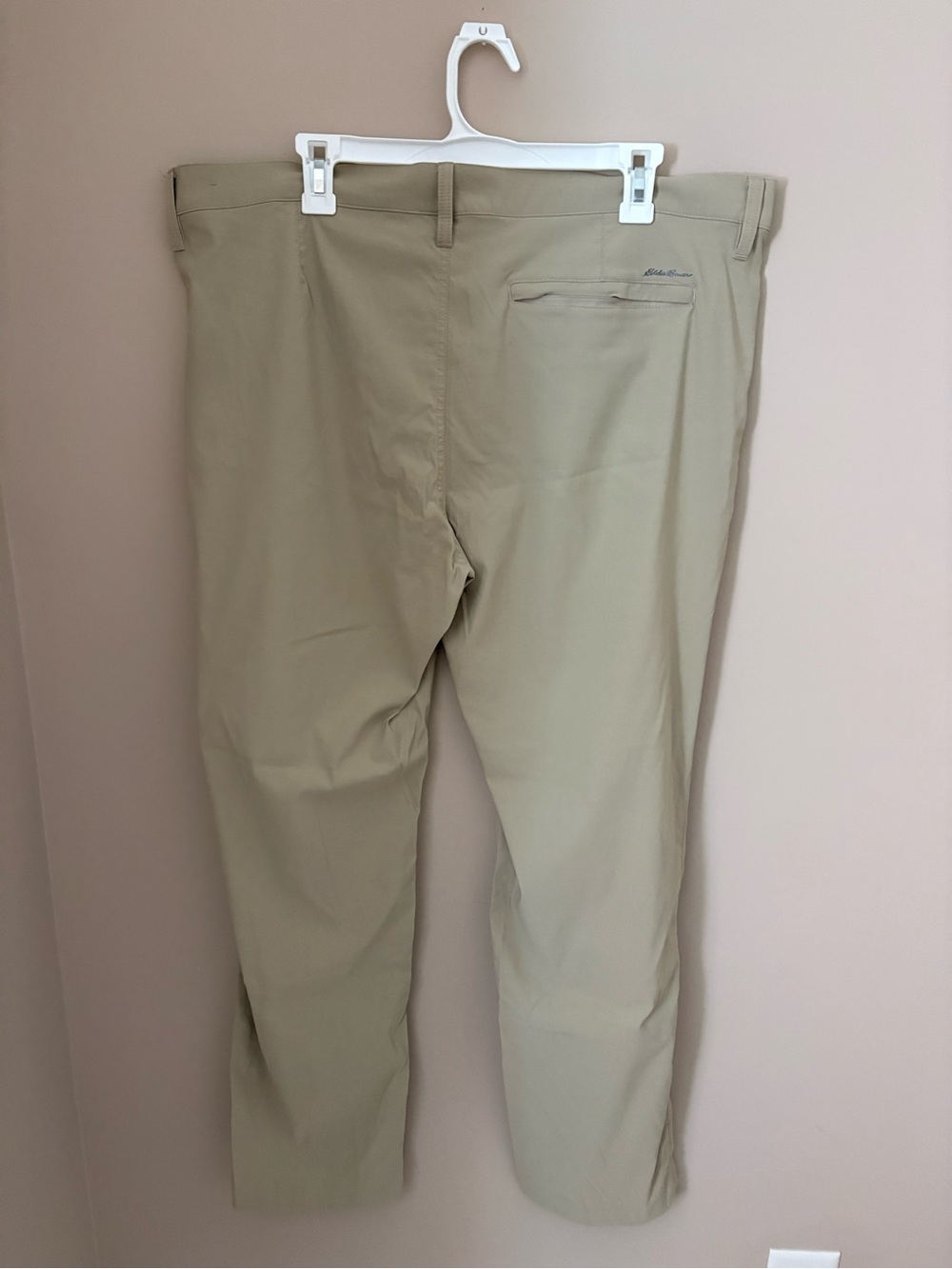 Eddie Bauer Men's Classic Pleated Khaki Dress Pants Sz 40x32 - Picture 2 of 4
